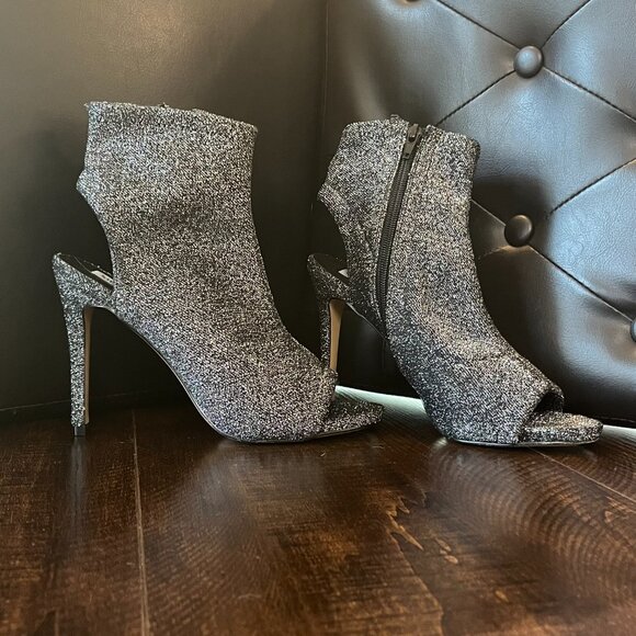 New w/o Steve Madden Rakel Booties size 7.5 - Picture 3 of 7